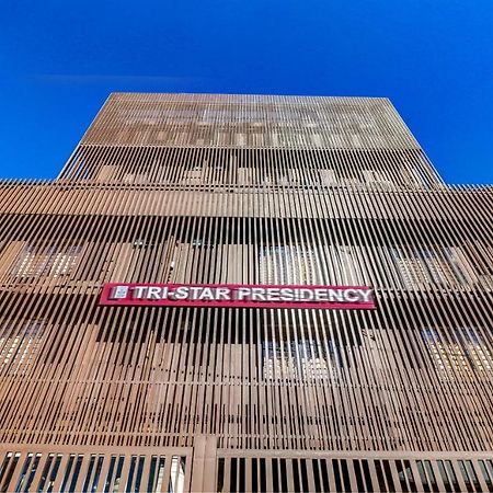 ホテルTri-Star Presidency Cochin Kochi エクステリア 写真