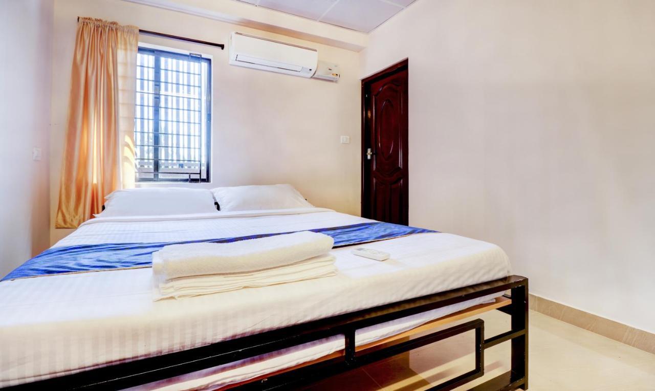 ホテルTri-Star Presidency Cochin Kochi エクステリア 写真